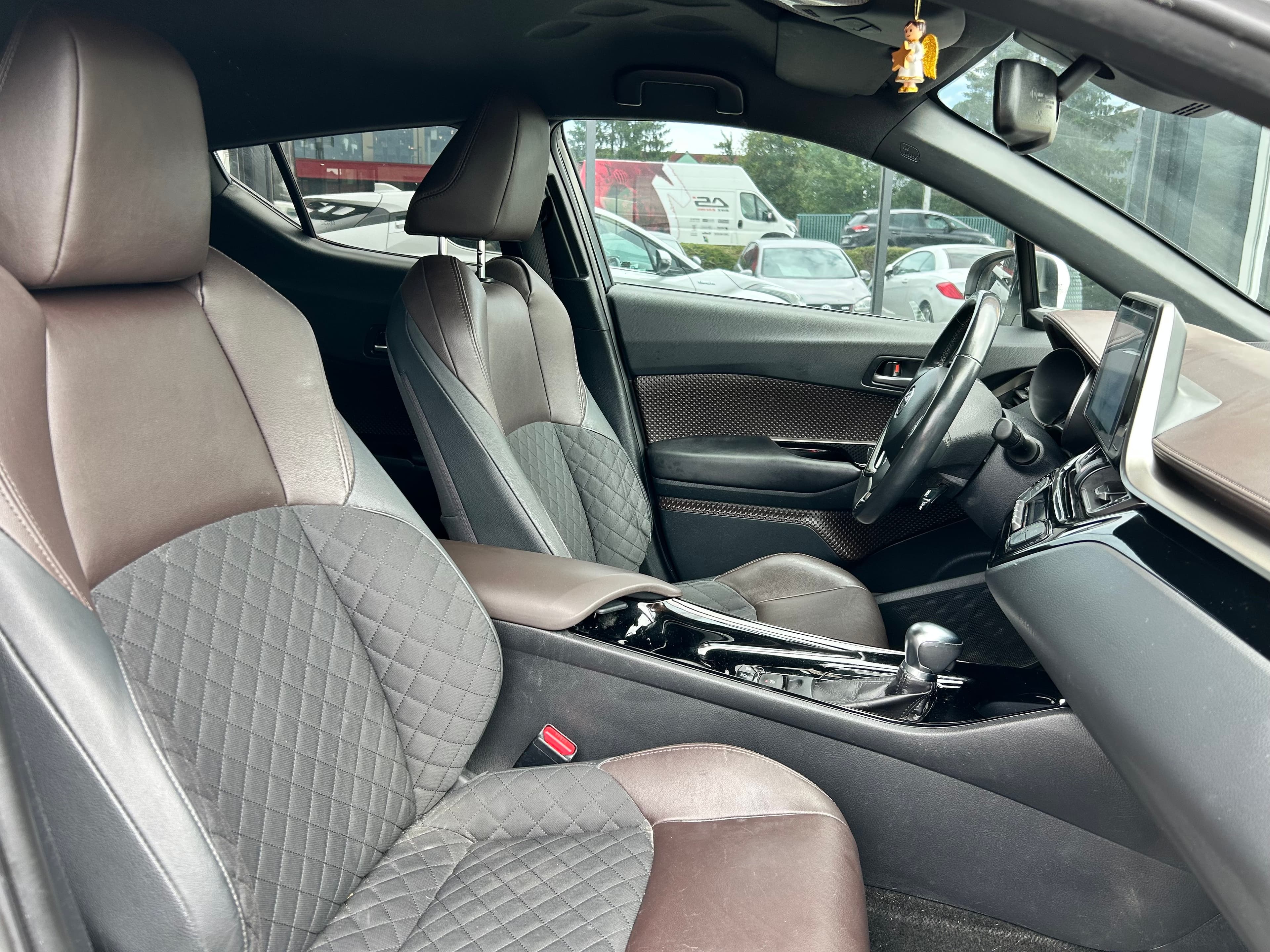 Toyota C-HR 2018 Automatique 3